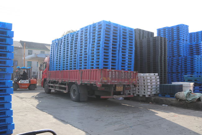 浅谈塑料托盘产品创新与销售渠道创新